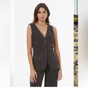NWT YFB Loa Vest / Black Olive Pigment Large